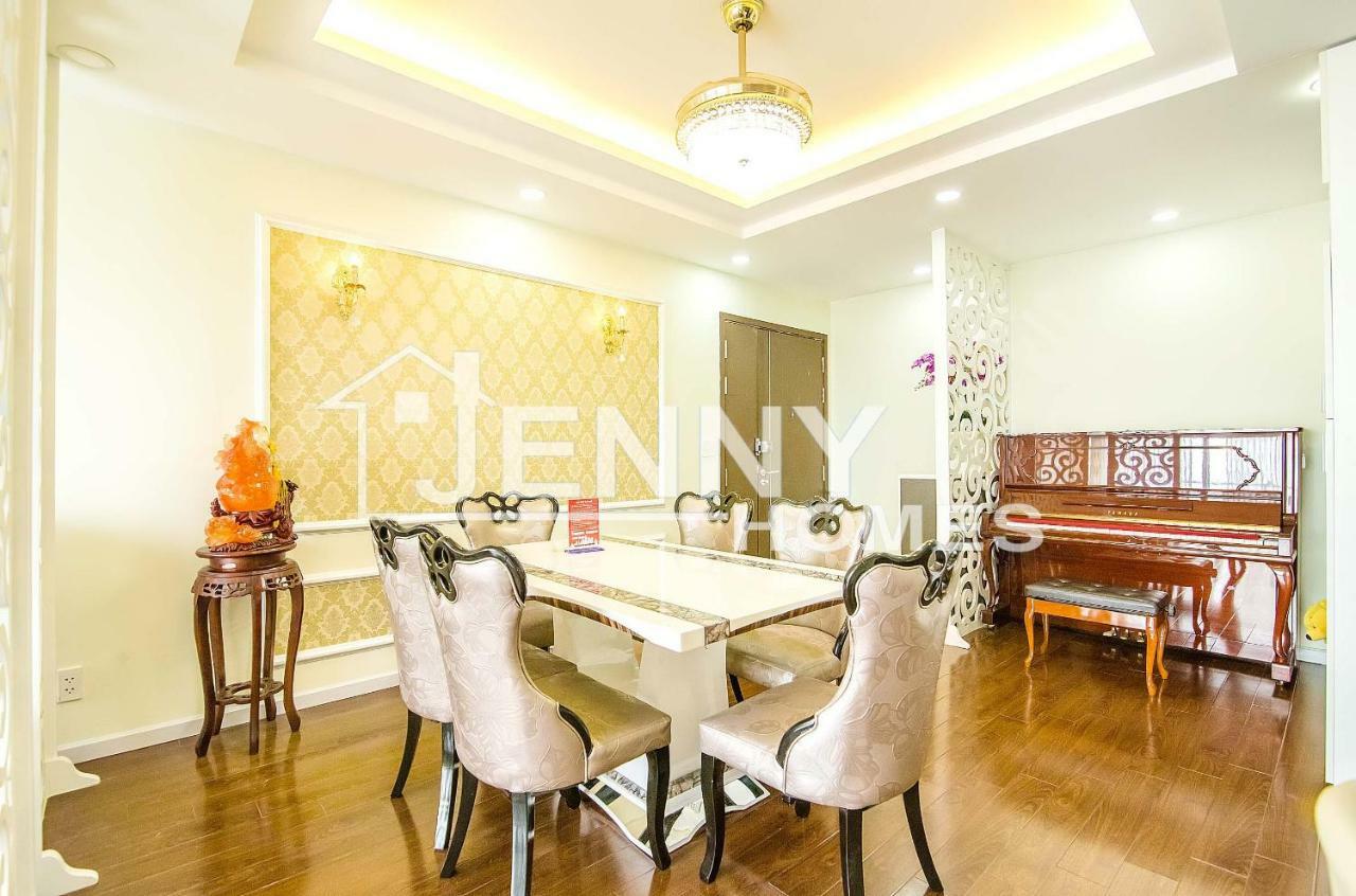 Sunrise City - Jennyhomes Thành Pho Ho Chí Minh Esterno foto